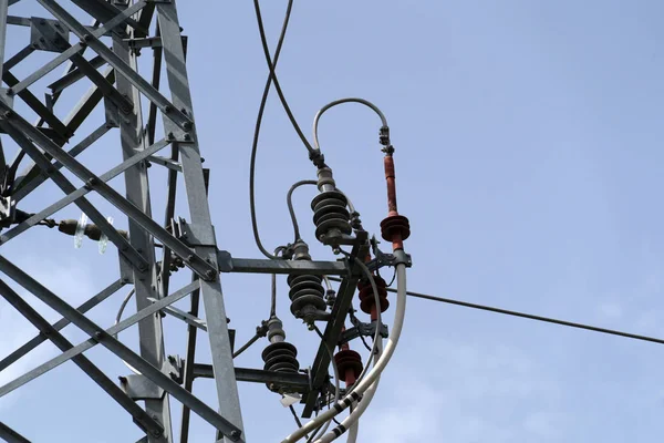 Detalle del cable de alto voltaje — Foto de Stock