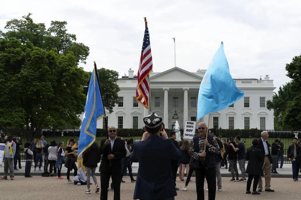 WASHINGTON DC, Estados Unidos - 26 de abril de 2019 - Manifestación contra Trump en la Casa Blanca —  Fotos de Stock