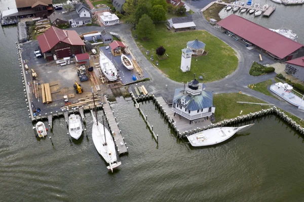 Navios nas docas em St. Michaels Maryland chespeake Bay vista aérea panorama — Fotografia de Stock