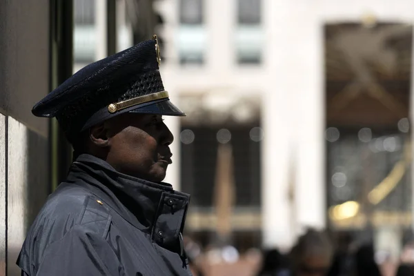 NEW YORK, États-Unis - 6 MAI 2019 - 5e Avenue pleine de monde — Photo