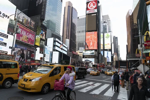 NUEVA YORK, EE.UU. - 5 DE MAYO DE 2019 - Calles congestionadas atasco de tráfico — Foto de Stock