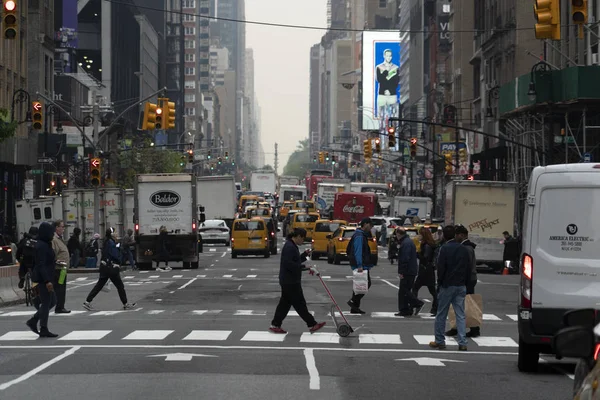 NEW YORK, États-Unis - 5 MAI 2019 - Les rues de la ville encombrées de embouteillages — Photo