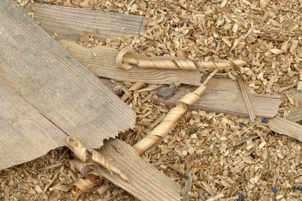 Trucioli di legno in dettaglio segheria — Foto Stock