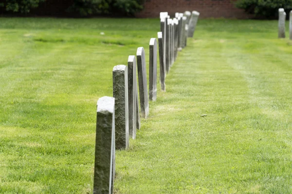Старый кладбище США кладбище двор — стоковое фото