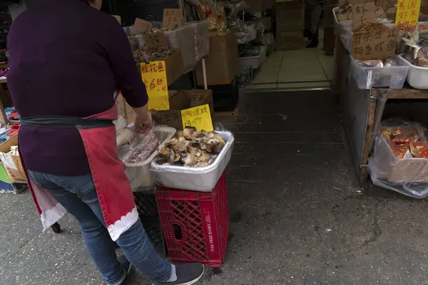 New York, USA-Květen 4 2019-Chinatown ulice a obchody — Stock fotografie