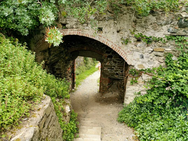 İtalya cinque terre eski taş duvar yolu — Stok fotoğraf