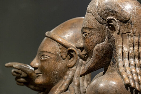 the bride and groom spouses etruscan sarcophagus 
