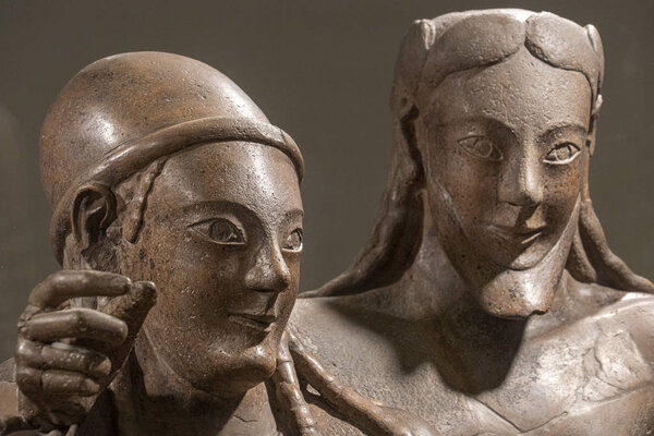 the bride and groom spouses etruscan sarcophagus 