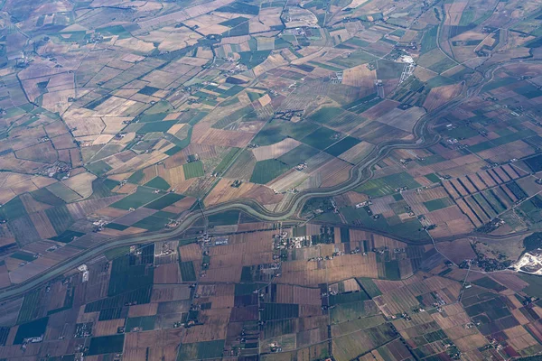 Regio Lazio gekweekte velden heuvels luchtfoto — Stockfoto
