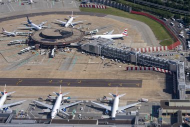 gatwick londra havadan görünümü uçaktan panorama