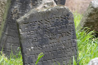Prag Yahudi eski mezarlığı