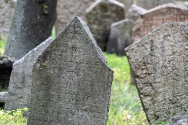 Prag Yahudi eski mezarlığı