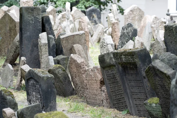 Vecchio cimitero ebraico a Praga — Foto Stock