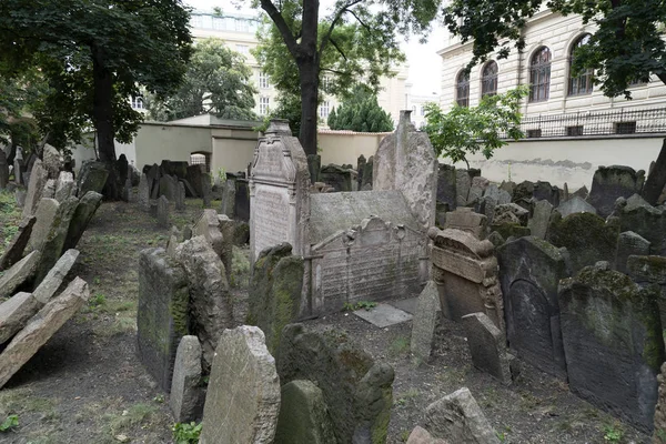 Židovský starý hřbitov v Praze — Stock fotografie