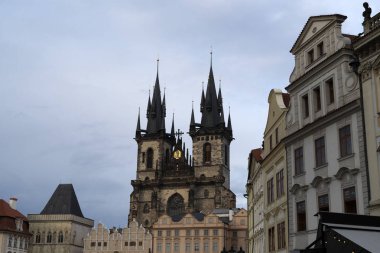 Prag Eski kare Saat Kulesi