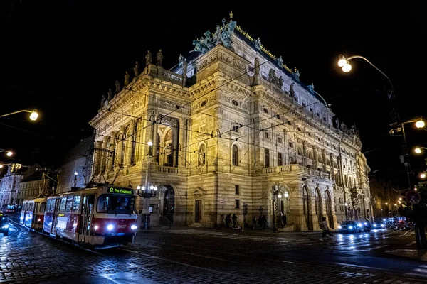 Praga piazza della città vecchia vista serale — Foto Stock