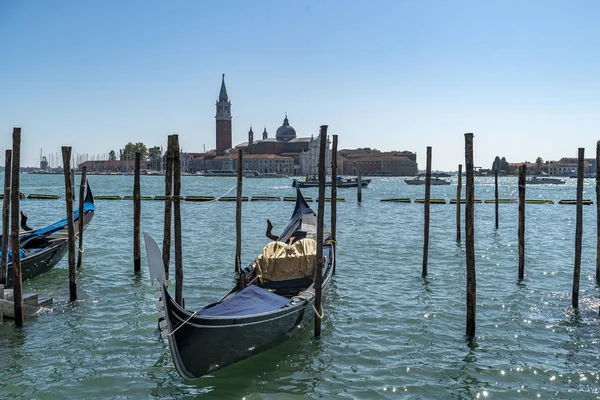 ヴェネツィアの詳細でゴンドラ — ストック写真
