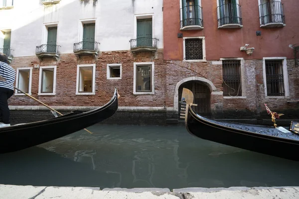Venedig, Italien - 15 september 2019 - Gondola rida i Venedig — Stockfoto