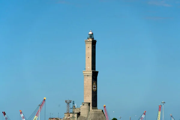 Cenova Lanterna Deniz Feneri Manzaralı Güneşli Kış Gününde — Stok fotoğraf