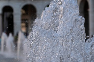 Genoa Meydanı Piazza de Ferrari Fıskiyesi sıçraması