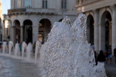 Genoa Meydanı Piazza de Ferrari Fıskiyesi sıçraması