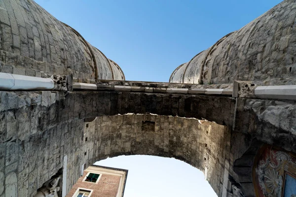 Genoa Porta Soprana Средневековые Ворота Башня Дверь — стоковое фото