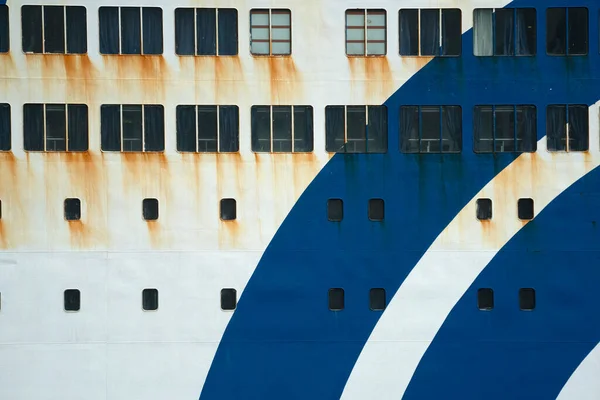 Roest Schip Patrijspoorten Sluiten — Stockfoto