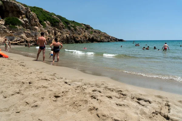 Noto Itália Julho 2020 Praia Calamosche Está Cheia Pessoas Sem — Fotografia de Stock