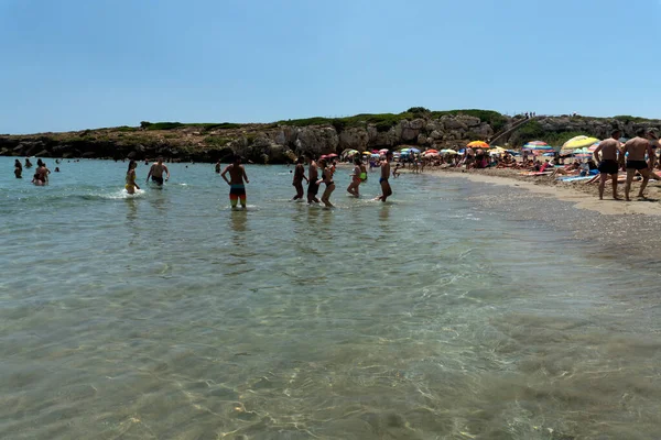 Noto Italia Julio 2020 Playa Calamosche Está Llena Personas Sin —  Fotos de Stock
