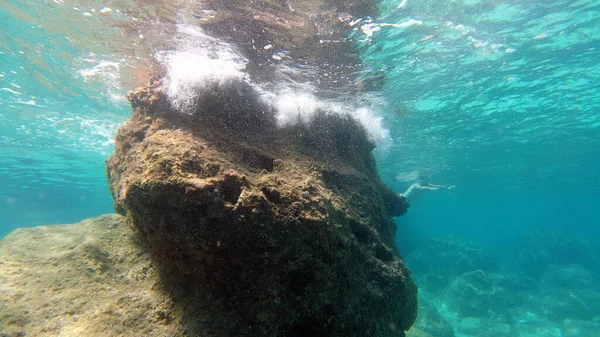 Сардиния Кристально Чистая Вода Подводным Видом Панораму Подводного Плавания — стоковое фото