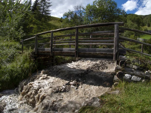 Valle Del Molino Agua Dolomitas Montañas Italia Valle Longiaru Badia — Foto de Stock