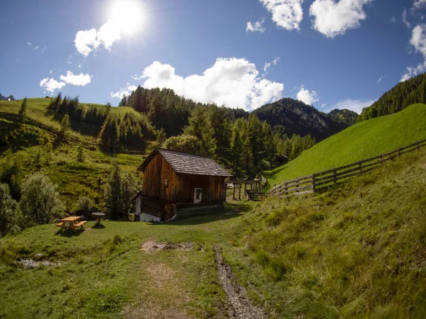 Dolina Młyna Wodnego Dolomitach Góry Włochy Longiaru Badia Dolina — Zdjęcie stockowe