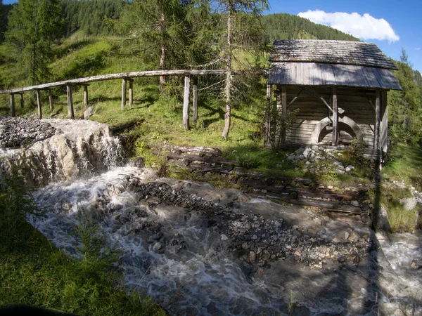 Vodní Mlýn Údolí Dolomitech Hory Itálie Longiaru Badia Údolí — Stock fotografie