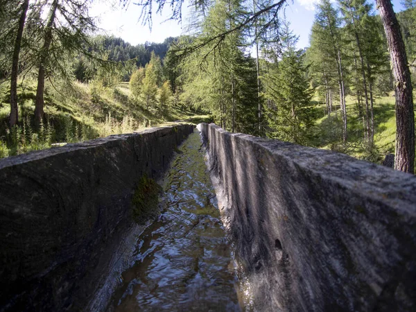 Valle Del Molino Agua Dolomitas Montañas Italia Valle Longiaru Badia —  Fotos de Stock