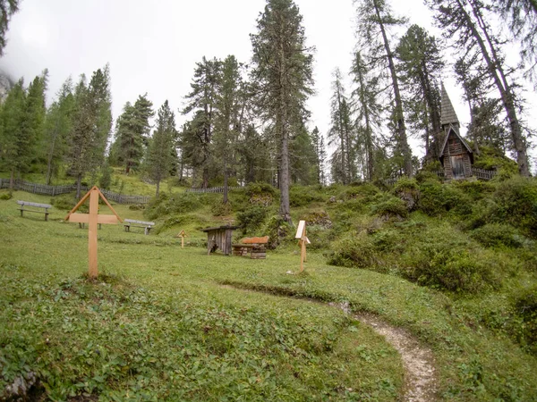 Wereld Oorlog Oude Houten Kerk Begraafplaats Dolomieten Bergen — Stockfoto