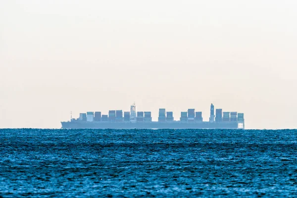 Big Ship Mirage Sea Horizon Line Landscape — Stock Photo, Image