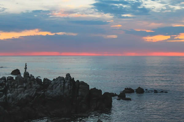 Sunrise Στις Βραχώδεις Monterey — Φωτογραφία Αρχείου