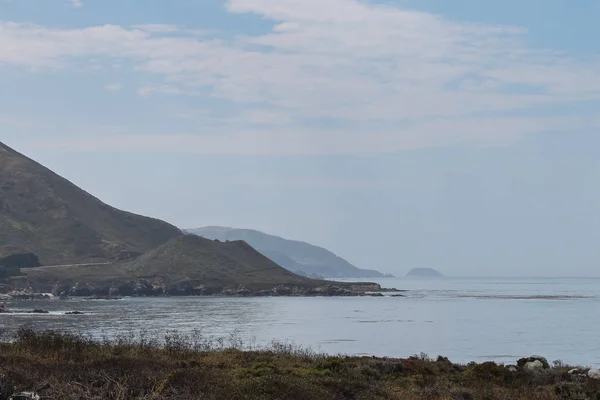 Piękne Fale Upaść Wybrzeżu Monterey Kalifornia — Zdjęcie stockowe