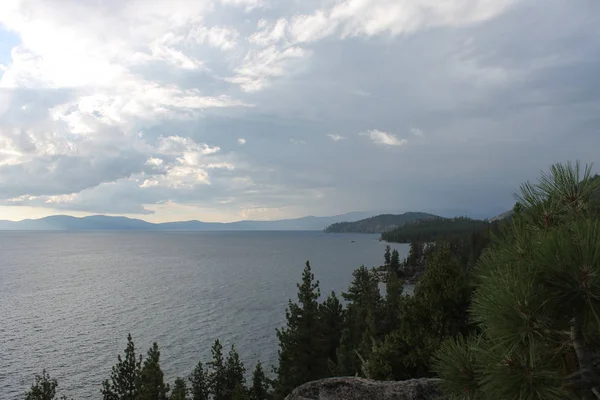 Bellissimi Laghi Montagne Del Lago Tahoe — Foto Stock
