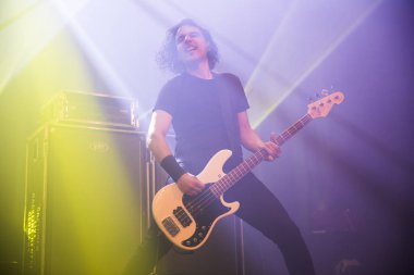 Amsterdam, Hollanda - 19 Mart 2017: Kanadalı hard rock heavy metal grubu Danko Jones'un Melkweg konseri