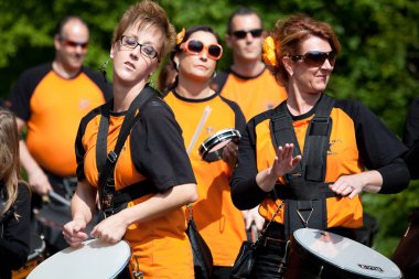 Amsterdam, Hollanda, 30 Nisan 2014: resmi ulusal bayram Kral günü kutlaması - Koningsdag - Kral Willem'in doğum gününü kutlamak için her yıl 30 Nisan'da tüm ülkede düzenlendi