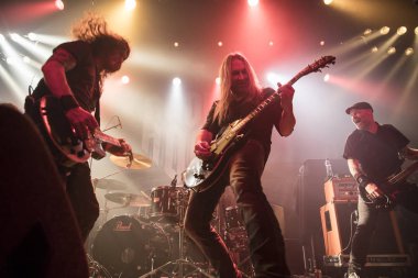 Amsterdam, Hollanda - 19 Mart 2017: Kanadalı hard rock grubu Danko Jones'un Norveçli hard rock grubu Audrey Horne Concert ile Melkweg'de destek hareketi