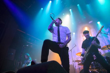 Amsterdam, Hollanda - 19 Mart 2017: Kanadalı hard rock grubu Danko Jones'un Norveçli hard rock grubu Audrey Horne Concert ile Melkweg'de destek hareketi