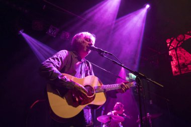 Amsterdam, Hollanda - 01 Mart 2018: Amerika şarkıcı ve gitarist Lee Ranaldo Bitterzoet Paradiso Amsterdam Konseri. Lee Ranaldo Sonic Youth'un eski bir üyesiydi.;