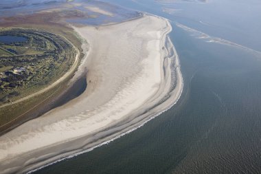 Ameland Frizya Adası sahilinin havadan görünümü, Hollanda