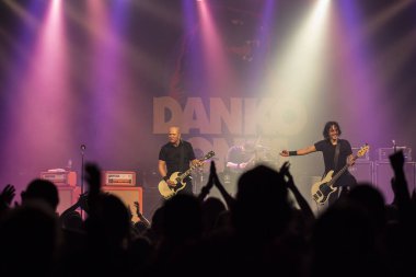 Amsterdam, Hollanda - 19 Mart 2017: Kanadalı hard rock heavy metal grubu Danko Jones'un Melkweg konseri