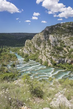 Güzel doğanın Manzara Görünümü, Su ve Şelale Krka Milli Parkı, Coatia at