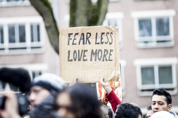 Amsterdam Niederlande 2016 Öffentliche Multikulturelle Demonstration Gegen Rassismus Und Islamophobie — Stockfoto