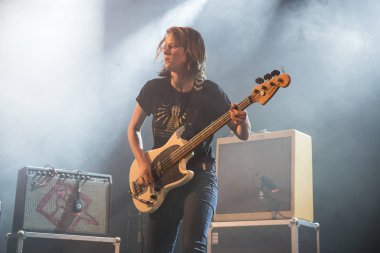 Nyon, İsviçre - 20 Temmuz 2017: Fransız Punk Grunge rock grubu Pogo Car Crash Control'ün Paleo Festivali'nde konseri