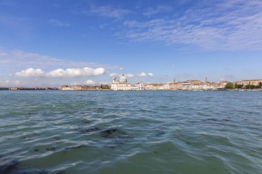Saint Mark Meydanı veya San Marco Meydanı, Doges Sarayı veya San Giorgio Adası, İtalya 'dan Palazzo Ducale ve Campanile manzarası